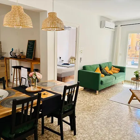 Barcenillas Centro-malaga Con Balcon Μάλαγα